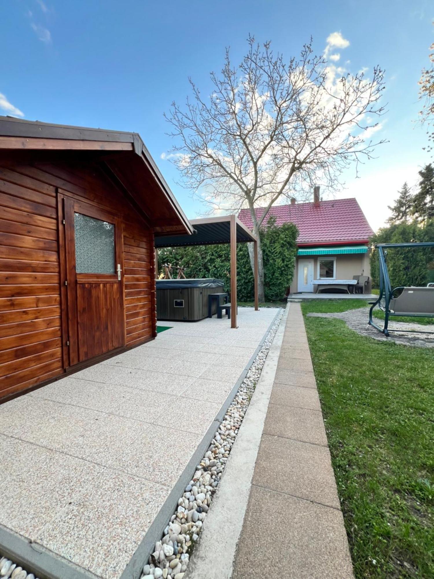 Pellegrini Apartman Balatonakali Exterior foto